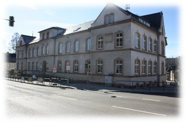 Schulgebäude der Grundschule „Friedrich Schiller“