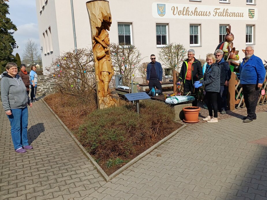 Frühjahrsputz im Ortsteil Falkenau. Foto: Stadtverwaltung Flöha
